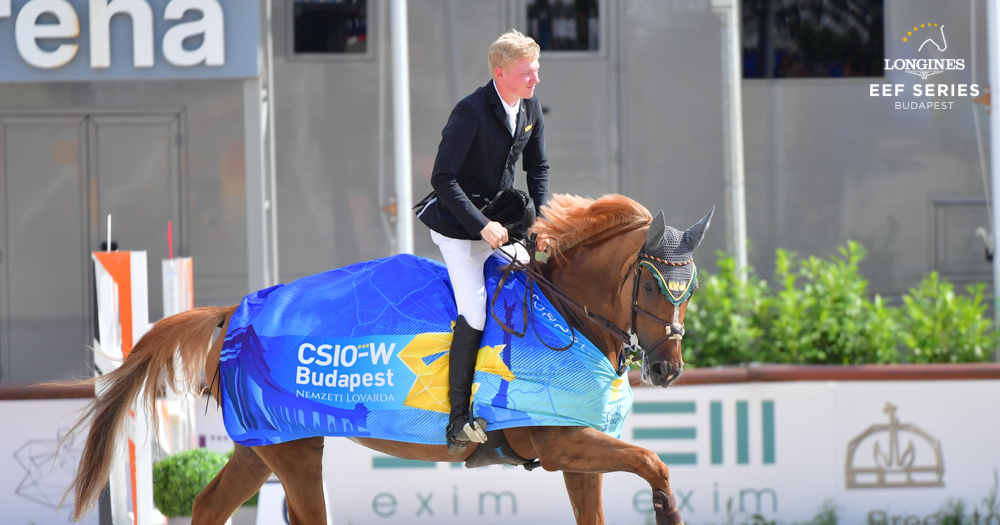 Philipp Schulze Topphoff’s Three-Hundredths of a Second Win in Prize Presented by National Riding Hall
