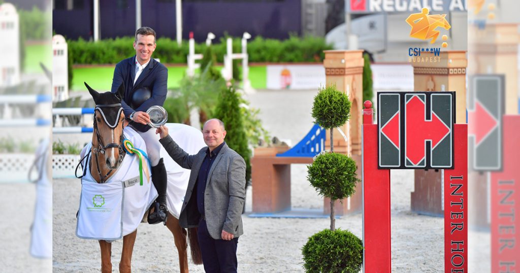 Ifj. Szabó Gábor és For the Moment győztes pillanata